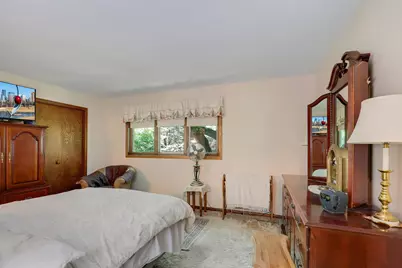 9702 Utica Road, Bloomington, MN 55437 - Photo 24