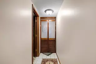 9702 Utica Rd, Bloomington, MN 55437 - Photo 34