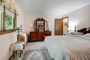 9702 Utica Rd, Bloomington, MN 55437 - Photo 26