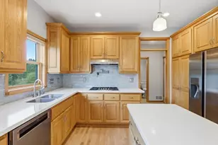 834 Prairie Meadows Dr, Hudson, WI 54016 - Photo 12