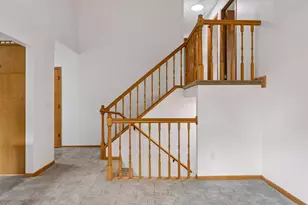 4751 Heather Ridge Rd N, Oakdale, MN 55128 - Photo 16