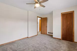 4751 Heather Ridge Rd N, Oakdale, MN 55128 - Photo 22