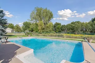 4751 Heather Ridge Rd N, Oakdale, MN 55128 - Photo 38