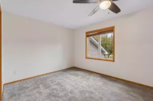 4751 Heather Ridge Rd N, Oakdale, MN 55128 - Photo 18