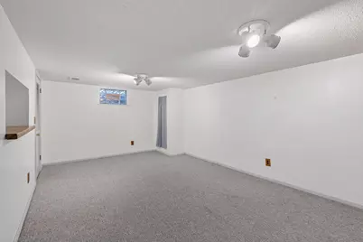 8224 Xerxes Avenue S, Bloomington, MN 55431 - Photo 32