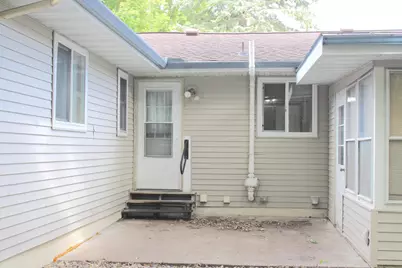 958 Jorgenson Street SE, Hutchinson, MN 55350 - Photo 6