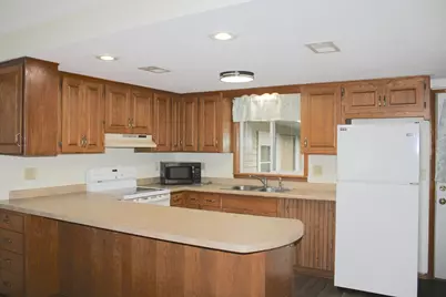 958 Jorgenson Street SE, Hutchinson, MN 55350 - Photo 10