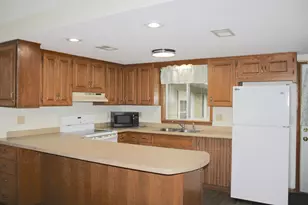 958 Jorgenson St SE, Hutchinson, MN 55350 - Photo 10