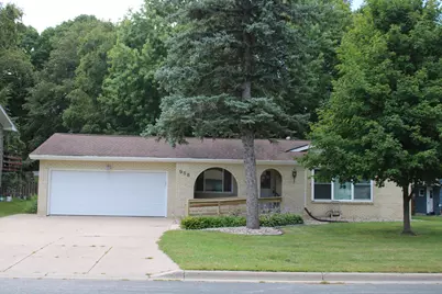 958 Jorgenson Street SE, Hutchinson, MN 55350 - Photo 1