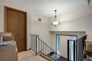 9700 Utica Rd, Bloomington, MN 55437 - Photo 26