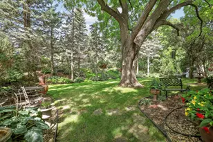 9700 Utica Rd, Bloomington, MN 55437 - Photo 18