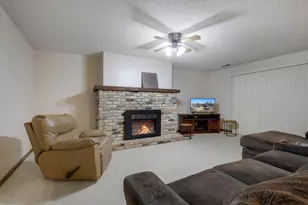9700 Utica Rd, Bloomington, MN 55437 - Photo 38