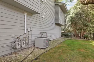 9700 Utica Rd, Bloomington, MN 55437 - Photo 12