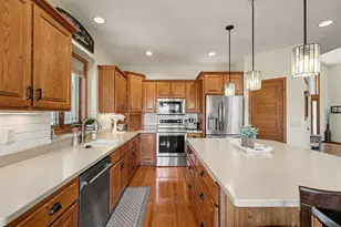 301 9th St SE, New Prague, MN 56071 - Photo 4