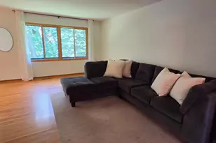 12123 Red Oak Ct S, Burnsville, MN 55337 - Photo 4