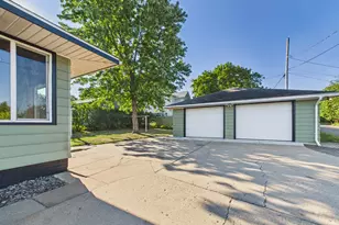 610 3rd St N, Waite Park, MN 56387 - Photo 4