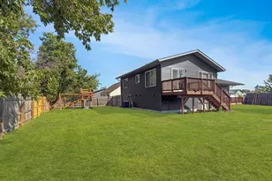 105 Walborg Ave NE, Bemidji, MN 56601 - Photo 6