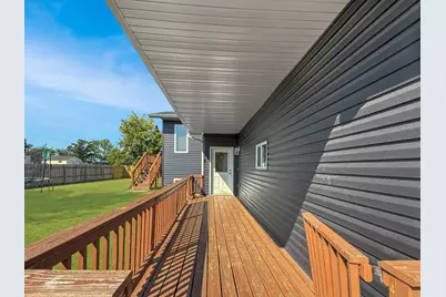 105 Walborg Avenue NE, Bemidji, MN 56601 - Photo 4