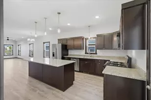 1785 Morning Glory Dr, River Falls, WI 54022 - Photo 4