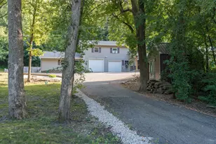 1139 Birch Ave, Mankato, MN 56001 - Photo 1