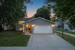 2000 23 1/2 Street SE, Rochester, MN 55904 - Photo 2