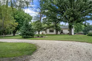 54719 270th St, Austin, MN 55912 - Photo 20