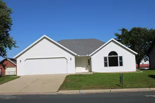 101 7th St NE, Kasson, MN 55944 - Photo 1