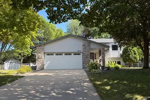 2878 117th Ln NW, Coon Rapids, MN 55433 - Photo 2