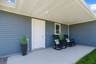 2215 Lake Ave, New Ulm, MN 56073 - Photo 4
