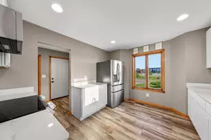 1390 18th Street SE, Owatonna, MN 55060 - Photo 12