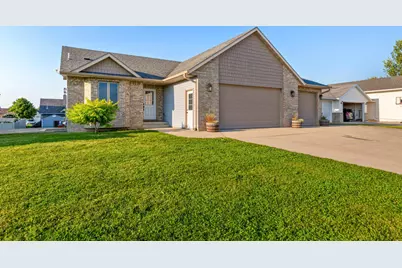 1390 18th Street SE, Owatonna, MN 55060 - Photo 2