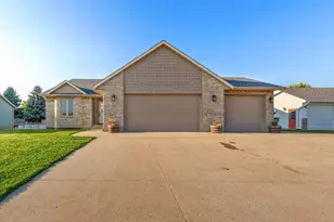 1390 18th Street SE, Owatonna, MN 55060 - Photo 6