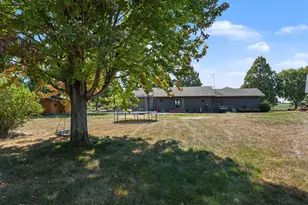 610 W Maple St, Edgerton, MN 56128 - Photo 26