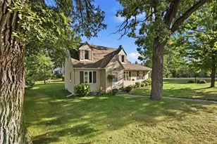 217 2nd Ave NE, New London, MN 56273 - Photo 4