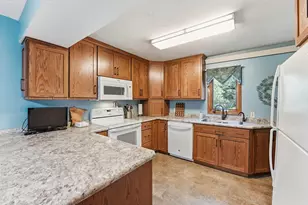 217 2nd Ave NE, New London, MN 56273 - Photo 10