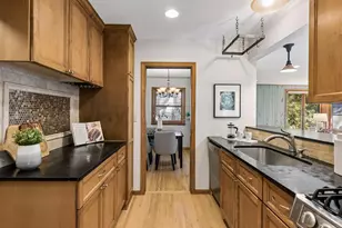 2911 W 54th St, Minneapolis, MN 55410 - Photo 6