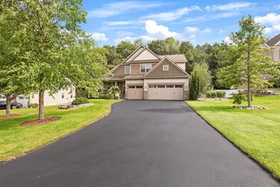 2147 Spring Lake Court, Shakopee, MN 55379 - Photo 4
