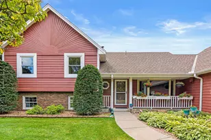 10121 Kahler Ave NE, Otsego, MN 55362 - Photo 2