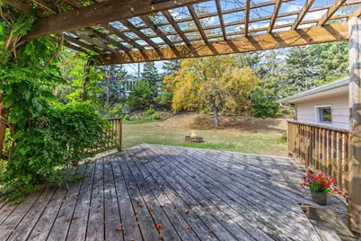 8106 Vincent Avenue S, Bloomington, MN 55431 - Photo 24