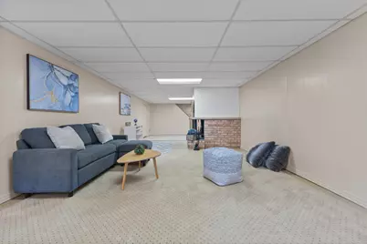 8106 Vincent Avenue S, Bloomington, MN 55431 - Photo 20