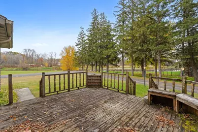 425 W Franklin Street, Morristown, MN 55052 - Photo 6