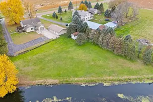 425 W Franklin St, Morristown, MN 55052 - Photo 16