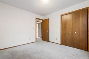 425 W Franklin St, Morristown, MN 55052 - Photo 40