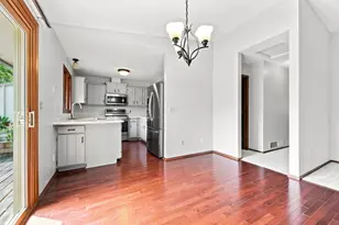 7232 Woodstock Dr, Bloomington, MN 55438 - Photo 8