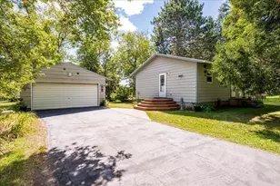 1704 Doddridge Ave, Cloquet, MN 55720 - Photo 2