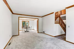 4690 Parkridge Dr, Eagan, MN 55123 - Photo 4