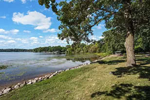 130 Lakeview Rd E, Chanhassen, MN 55317 - Photo 28