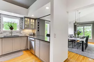 2925 Minnehaha Curve, Minnetonka, MN 55391 - Photo 18