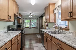 227 Westwood Dr, Mankato, MN 56001 - Photo 6