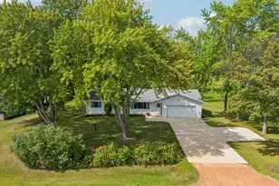 8887 Reitz Lake Rd, Waconia, MN 55387 - Photo 4